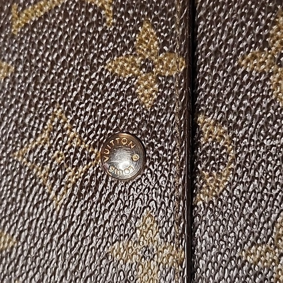 Louis Vuitton long wallet - Picture 2 of 13